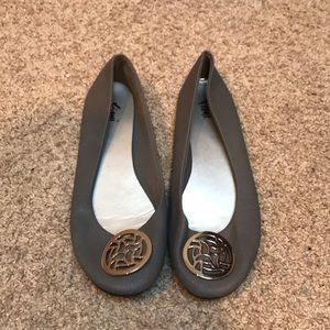 Payless gray flats